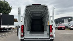 IVECO Daily 35S18A8 V FURGON
