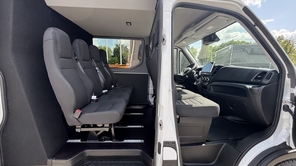 IVECO Daily 35S18A8 V VAN przewóz osób